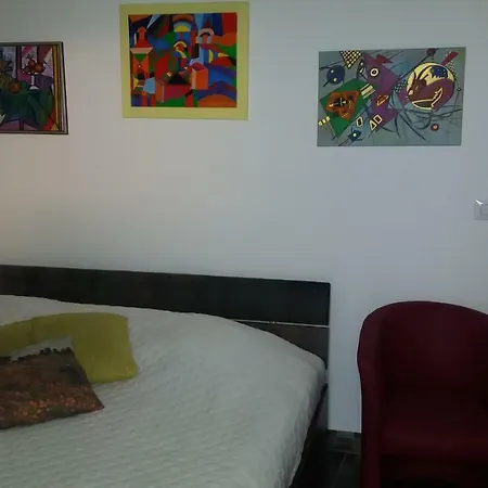 Apartma Viktorija דירה בפורטורוז